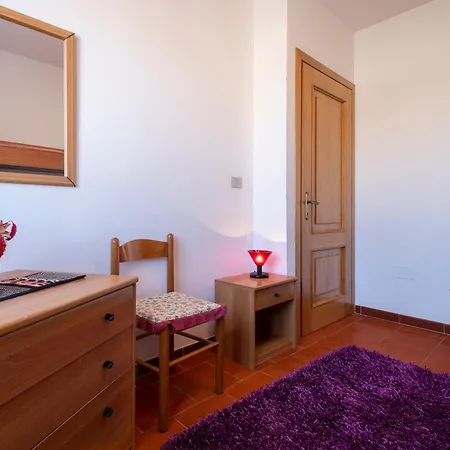 Casa Sara Lu Bagnu Daire *